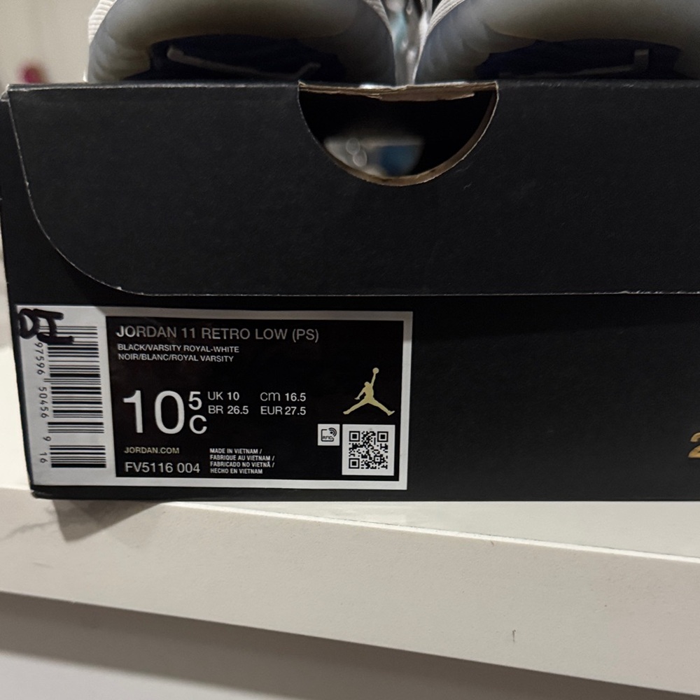 Jordan 11 Retro Low PS in Black and White